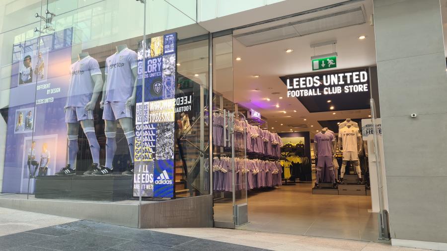 Adult  Leeds United FC Official Retail Website